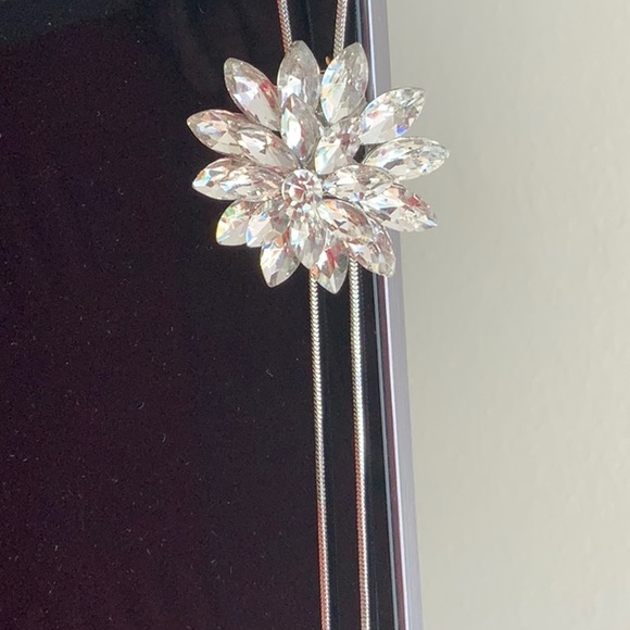 Necklace - Picture 2 of 3